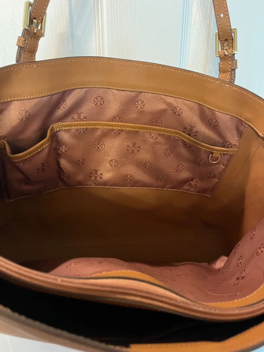 Authentic Tory Burch Tote - Picture 8 of 8